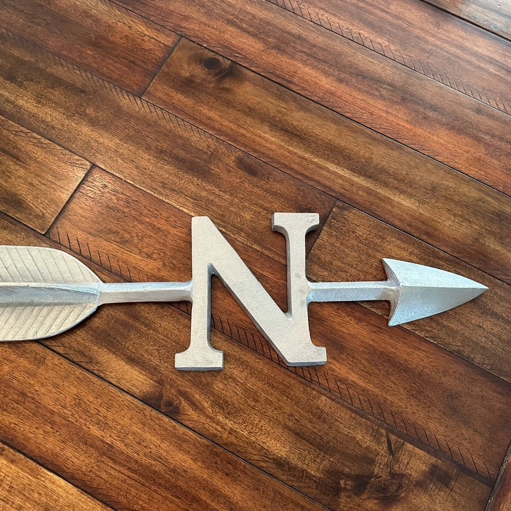 Silver Arrow Wall Decor with Letter 'N'